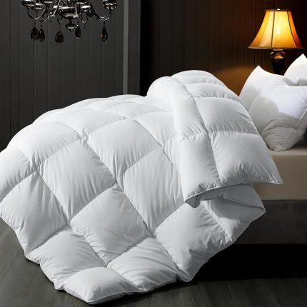 ELNIDO QUEEN® Feather Comforter Queen Size. Filled with Feather and Downfiber. All Season White Luxury Hotel Fluffy Bed Comforter. Ultra Soft 100% Cotton Duvet Insert. 90x90 Inch
